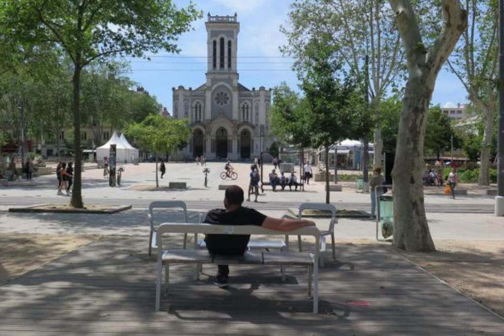 Magnifique T2 J Jaures Avec Garage Leilighet Saint-Etienne  Eksteriør bilde