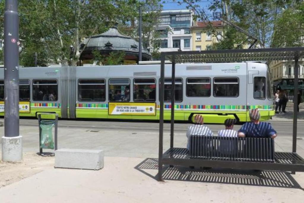 Magnifique T2 J Jaures Avec Garage Leilighet Saint-Etienne  Eksteriør bilde